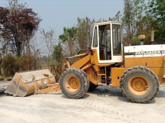 ขายด่วน..รถตัก KOMATSU 510 รุ่นพิเศษ แขนยาว บุ้งกี๋เสริม สวย ๆ เอวอ่อน รถสวย ตักแรง ตักไว ได้งานมาก ประหยัดน้ำมัน.