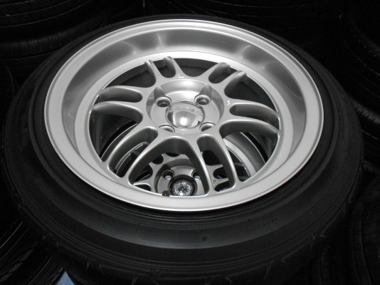 ขายล้อแม็ก RPF1 ขอบ 15 กว้าง 8 นิ้ว 4/100 พร้อมยางปี 10 ขายล้อแม็ก RPF1 ขอบ 15 กว้าง 8 นิ้ว 4/100 พร้อมยางปี 10