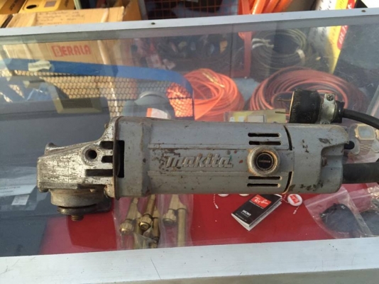 ขายเครื่องเจียร์ 4" มือสอง สภาพสวยๆ 3 ตัวครับ