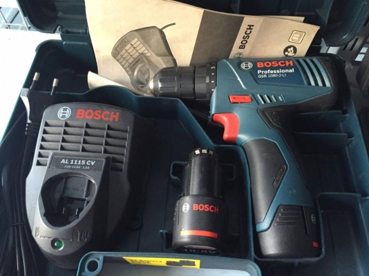 ขายสว่านไร้สาย BOSCH 10.8V สภาพ99.99\% ครับ