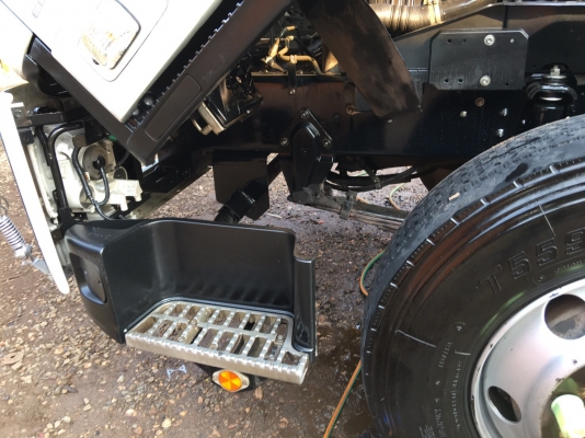 ขาย 10 ล้อ อีซูซุ FVM 240 แรง ปี 55 ยาว 6.5 ม. สภาพสวย พร้อมใช้  จัดแนนท์ได้ครับ สนใจติดต่อ 081-9420141  ,  081-5715326