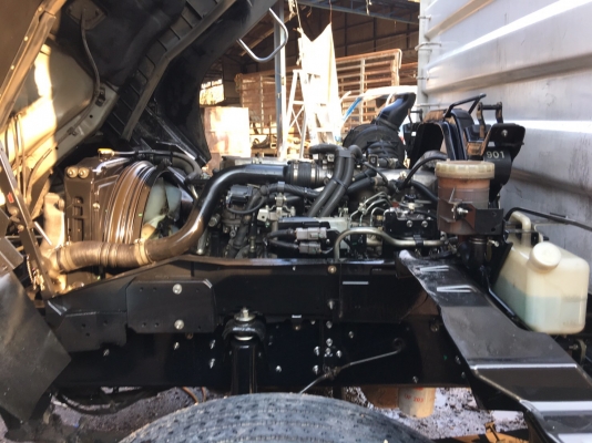 ขาย 10 ล้อ อีซูซุ FVM 240 แรง ปี 55 ยาว 6.5 ม. สภาพสวย พร้อมใช้  จัดแนนท์ได้ครับ สนใจติดต่อ 081-9420141  ,  081-5715326