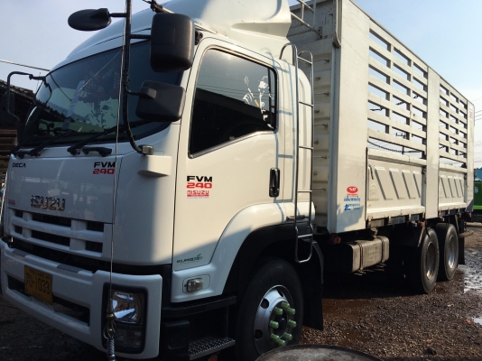 ขาย 10 ล้อ อีซูซุ FVM 240 แรง ปี 55 ยาว 6.5 ม. สภาพสวย พร้อมใช้  จัดแนนท์ได้ครับ สนใจติดต่อ 081-9420141  ,  081-5715326