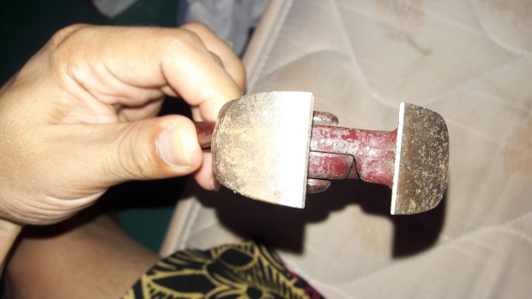 ขายคีมตัดลวด ตัดตะปู Heller made in Usa.ขนาด8นิ้วปากสวย ขายคีมตัดลวด ตัดตะปู Heller made in Usa.ขนาด8นิ้วปากสวย