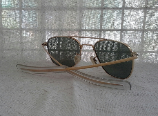 แว่นตาเสืออากาศโกลด์ฟิลด์อันดับหนึ่งของแผ่นดิน  WELSH handmade in USA  12K  ตัวลึก!