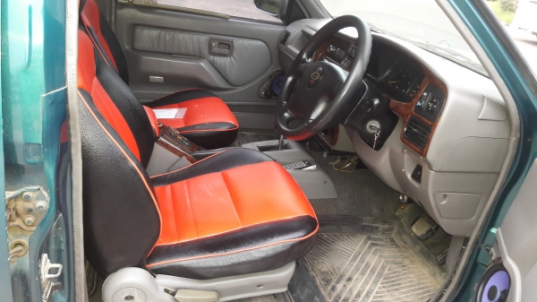 อิสุๆ เอ็ดเวนเจอร์ ปี2543 อิสุๆ เอ็ดเวนเจอร์ ปี2543