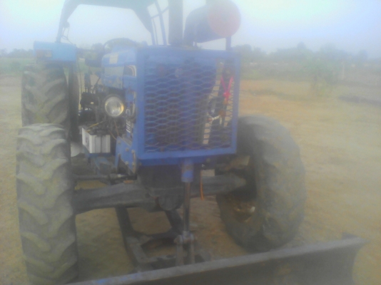 ขายรถไถฟอรด์6610  4*4  คานหน้าคาลาโล่    ทะเบียนครบ