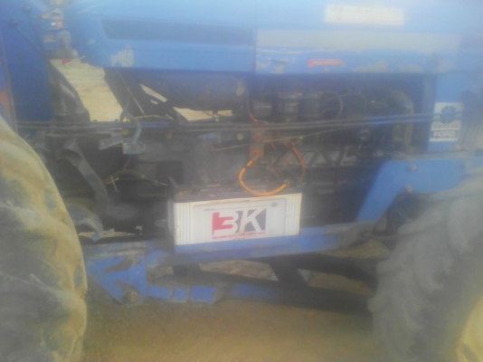 ขายรถไถฟอรด์6610  4*4  คานหน้าคาลาโล่    ทะเบียนครบ