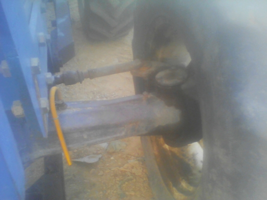 ขายรถไถฟอรด์6610  4*4  คานหน้าคาลาโล่    ทะเบียนครบ