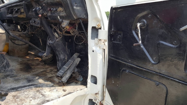 ขาย รถโม่ปูน แบบโม่โซ่ 5 คิว UD 2 เพลา เครื่อง V8 280 แรงม้า เกียร์ใหญ่ คัสซีสวยตลอดเส้น รถใช้งานอยู่ประจำ เอกสารเล่มทะเบียนพร้อมโอน