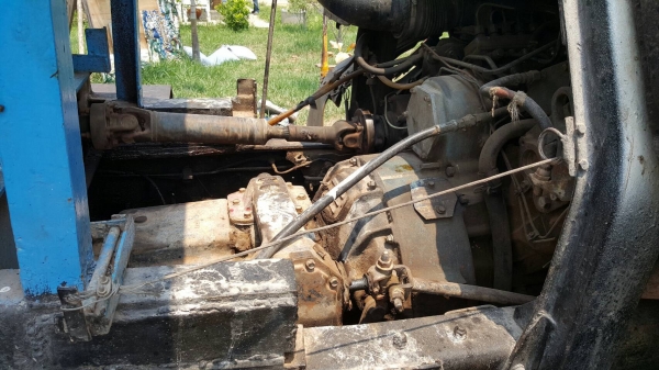 ขาย รถโม่ปูน แบบโม่โซ่ 5 คิว UD 2 เพลา เครื่อง V8 280 แรงม้า เกียร์ใหญ่ คัสซีสวยตลอดเส้น รถใช้งานอยู่ประจำ เอกสารเล่มทะเบียนพร้อมโอน