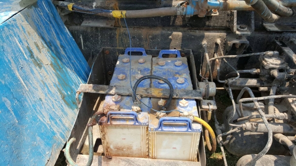 ขาย รถโม่ปูน แบบโม่โซ่ 5 คิว UD 2 เพลา เครื่อง V8 280 แรงม้า เกียร์ใหญ่ คัสซีสวยตลอดเส้น รถใช้งานอยู่ประจำ เอกสารเล่มทะเบียนพร้อมโอน