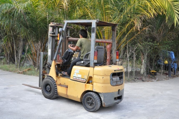 (ลดกระหน่ำ)ขายFORKLIFT MITSUBISHI FG15(1.5ตัน) เสา3เมตร สวยเดิมจากญี่ปุ่น ยังไม่เคยใช้ในไทย 99,000เท่านั้น!!