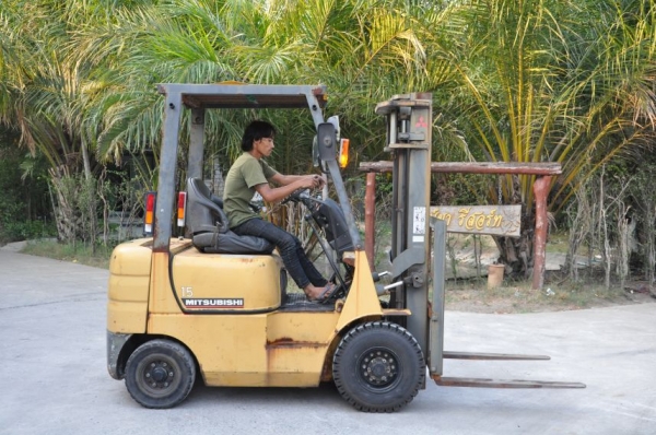 (ลดกระหน่ำ)ขายFORKLIFT MITSUBISHI FG15(1.5ตัน) เสา3เมตร สวยเดิมจากญี่ปุ่น ยังไม่เคยใช้ในไทย 99,000เท่านั้น!!