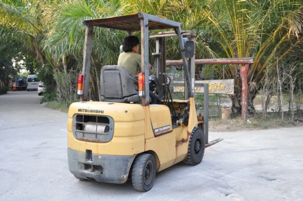(ลดกระหน่ำ)ขายFORKLIFT MITSUBISHI FG15(1.5ตัน) เสา3เมตร สวยเดิมจากญี่ปุ่น ยังไม่เคยใช้ในไทย 99,000เท่านั้น!!