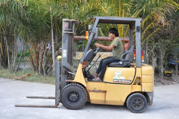 (ลดกระหน่ำ)ขายFORKLIFT MITSUBISHI FG15(1.5ตัน) เสา3เมตร สวยเดิมจากญี่ปุ่น ยังไม่เคยใช้ในไทย 99,000เท่านั้น!!