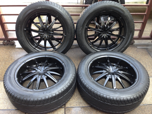 ล้อแท้ USA ขอบ20 พร้อมยาง 275 55 20 กลางปี12 ดอกเต็ม ใช้ยาว ราคาไม่แพง