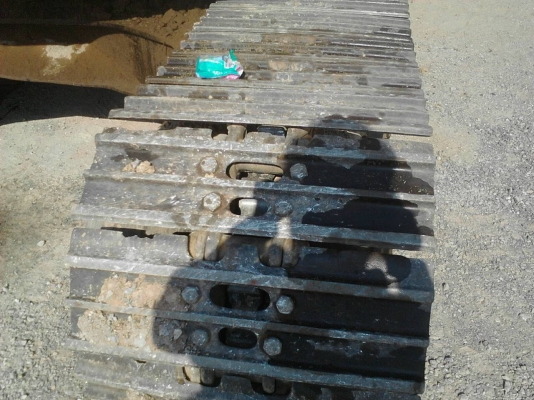 รถแบคโฮ  CAT  320B.    สนใจติดต่อ   081 - 6079515