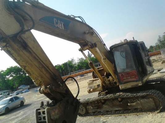 รถแบคโฮ  CAT  320B.    สนใจติดต่อ   081 - 6079515