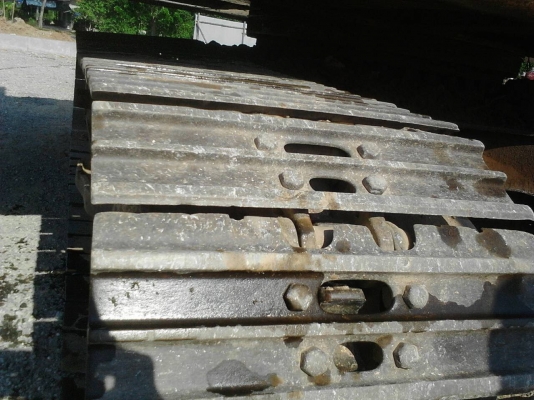 รถแบคโฮ  CAT  320B.    สนใจติดต่อ   081 - 6079515