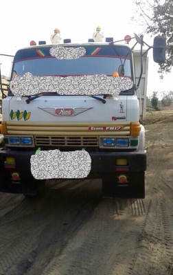 ขายครับ ฮีโน่ เอฟ18 Hino F18 2เพลาดั้มสามมิตรตัวเก่า เครื่องเดิม เกียร์ 3M