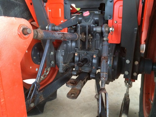 ขาย L3608รถปี 56สภาพพร้อมใช้งาน รถ 932 ชั่วโมง รับประกันรถเดิมไม่เคยทำสีไม่มีรอยรั่วแม้แต่ที่เดียว ราคา298000 สนใจ 084-5486359 สุชาติ