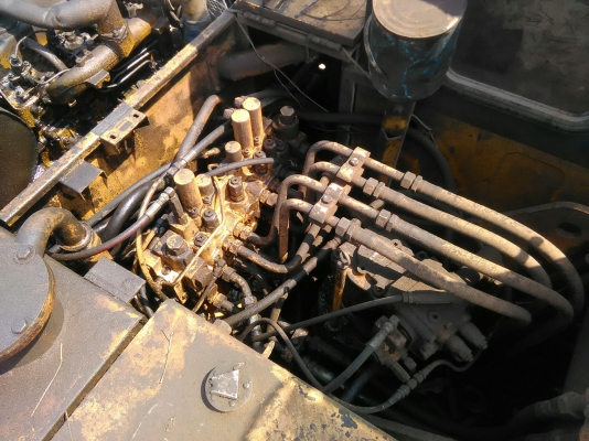 ขายรถแบคโฮ KOBELCO SK045 เอกสารเล่มทะเบียน ขนาดรถเท่ากับรถ 120 ราคา 490000