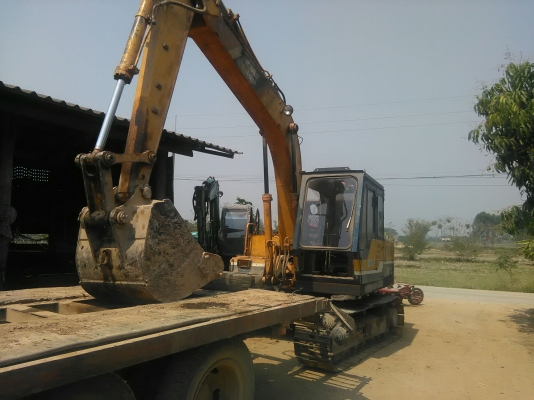 ขายรถแบคโฮ KOBELCO SK045 เอกสารเล่มทะเบียน ขนาดรถเท่ากับรถ 120 ราคา 490000