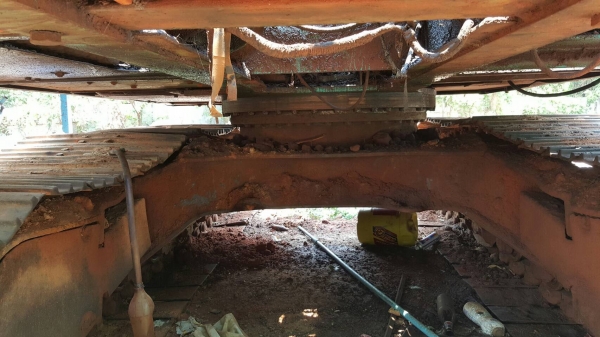 ขาย แบคโฮ KOBELCO SK200-5 เอกสารใบซื้อขาย รถใช้งานได้แต่ต้องเก็บงานหน่อย ราคาจะซื้อค่อยคุยกันครับ