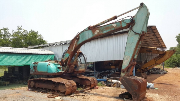 ขาย แบคโฮ KOBELCO SK200-5 เอกสารใบซื้อขาย รถใช้งานได้แต่ต้องเก็บงานหน่อย ราคาจะซื้อค่อยคุยกันครับ