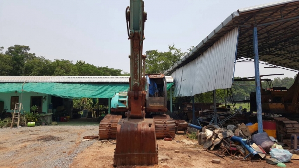 ขาย แบคโฮ KOBELCO SK200-5 เอกสารใบซื้อขาย รถใช้งานได้แต่ต้องเก็บงานหน่อย ราคาจะซื้อค่อยคุยกันครับ