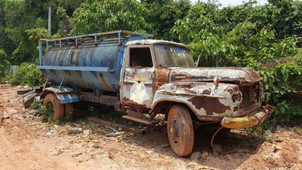 ขาย รถน้ำ 6 ล้อหัวยาว เอกสารเล่มทะเบียนมีครบ ขายตามสภาพ ราคาต่อรองได้ ขาย รถน้ำ 6 ล้อหัวยาว เอกสารเล่มทะเบียนมีครบ ขายตามสภาพ ราคาต่อรองได้