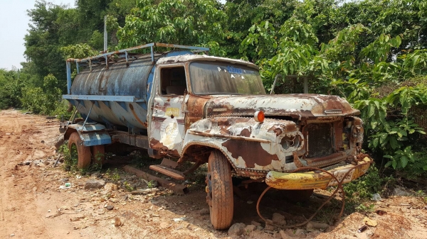 ขาย รถน้ำ 6 ล้อหัวยาว เอกสารเล่มทะเบียนมีครบ ขายตามสภาพ ราคาต่อรองได้ ขาย รถน้ำ 6 ล้อหัวยาว เอกสารเล่มทะเบียนมีครบ ขายตามสภาพ ราคาต่อรองได้