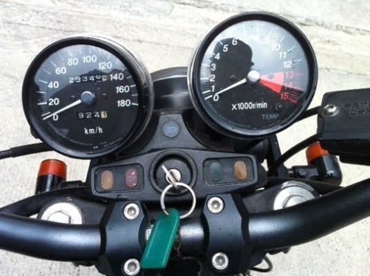 Kawasaki zephyr 400 ทะเบียนแท้พร้อมโอนภาษีไม่ขาด พร้อมที่จัดคารบู Kawasaki zephyr 400 ทะเบียนแท้พร้อมโอนภาษีไม่ขาด พร้อมที่จัดคารบู