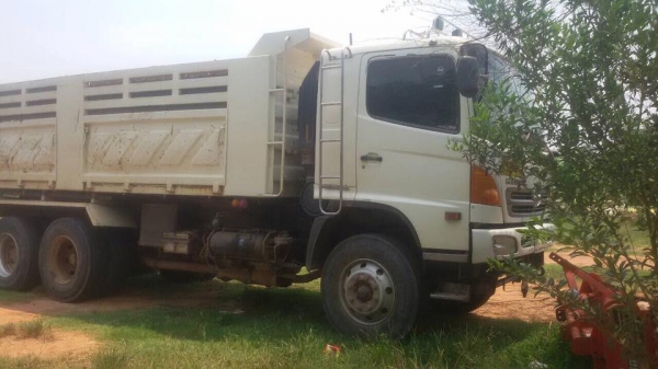 ขายดาวน์ รถสิบล้อ HIno FM2P 380 แรงม้า กะบะดั้มสามมิตร มีระบบลากพ่วง