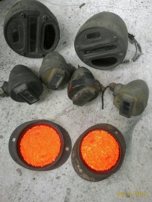 อหลั่ยจิ๊ป ไฟท้าย ทับทิม พวงมาลัย  ไฟท้ายj25 กันน้ำ ถังน้ำมัน  ไฟแก๊ป เบาะ ทหาร