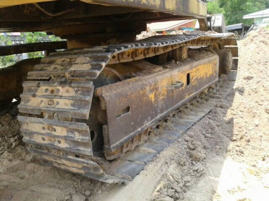 KOMATSU PC 100-2 รถบอดี้สวยเดิมๆพร้อมใช้งานได้เลยครับ เครื่องยนต์เดิมปั๊มเดิม ทำงานไม่โหลดครับ ภายในเก๋งสะอาดสวยคอนโทรลยาว ภายนอกบูมอาร์มสวยเดิมไม่ปะไม่ดาม ช่วงล่างเอวแน่น โรลเลอร์ใบแทรกสภาพดีประมาณ 60\% พร้อมใช้งาน เอกสารสัญญาซื้อขาย ราคาต่อรองได้ครับ