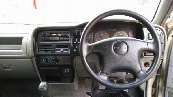 รถบ้านแท้ ISUZU DRAGON POWER รุ่นท๊อปสุด 2.5 SLX TRUBO ปี 44 พวงมาลัยเพาเวอร์แท้