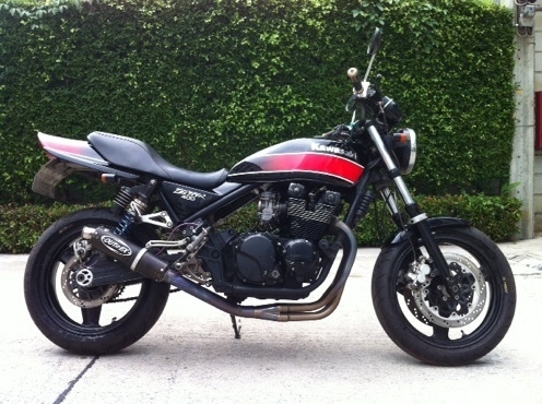 Kawasaki zephyr 400 ทะเบียนพร้อมโอนภาษีไม่ขาด พร้อมที่จัดคารบูใหม่ Kawasaki zephyr 400 ทะเบียนพร้อมโอนภาษีไม่ขาด พร้อมที่จัดคารบูใหม่