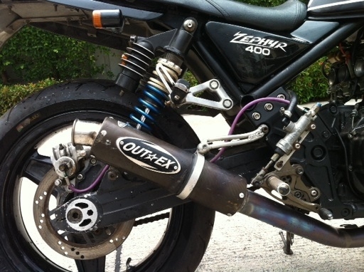 Kawasaki zephyr 400 ทะเบียนพร้อมโอนภาษีไม่ขาด พร้อมที่จัดคารบูใหม่ Kawasaki zephyr 400 ทะเบียนพร้อมโอนภาษีไม่ขาด พร้อมที่จัดคารบูใหม่