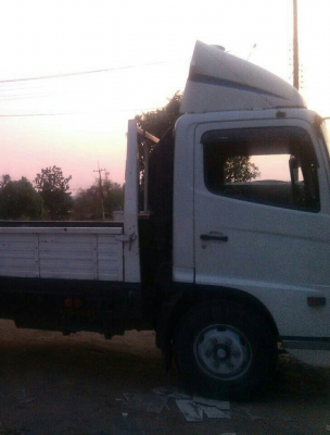 หกล้อ ฮีโน่ FC4J145ปี48ช่วงยาว5.50ม สภาพดีสวยพร้อมใช้ ทะเบียนพร้อมโอน