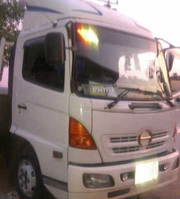 หกล้อ ฮีโน่ FC4J145ปี48ช่วงยาว5.50ม สภาพดีสวยพร้อมใช้ ทะเบียนพร้อมโอน