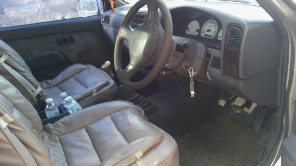 นิสสัน ฟรอนเทียร์ 2001