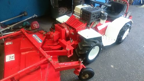 ขายรถตัดหญ้านั่งขับตัดหน้า 2 ใบขับ 4 WD ขับ 4 ล้อ13Hp HONDA