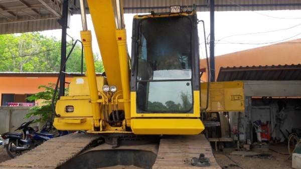 รถแบคโฮ  KOMSTSU  PC 160 LC - 8 , ( รถทำงาน 8,6xx ชม. )     สนใจติดต่อ  081 - 6079515