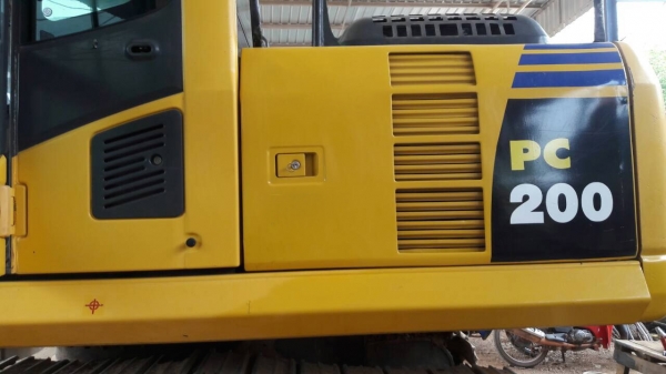 รถแบคโฮ  KOMSTSU  PC 160 LC - 8 , ( รถทำงาน 8,6xx ชม. )     สนใจติดต่อ  081 - 6079515