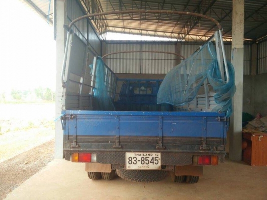 รถบรรทุก 6 ล้อ TOYOTA