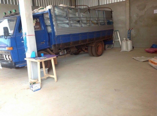 รถบรรทุก 6 ล้อ TOYOTA