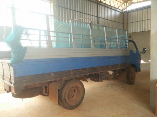 รถบรรทุก 6 ล้อ TOYOTA