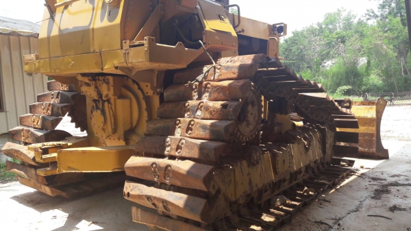 ขายรถแท็คเตอร์ D4H  สภาพพร้อมใช้งาน โซหนา ช่วงล่างเหมือนรถใหม่ ไม่มีเอกสาร 0811838154